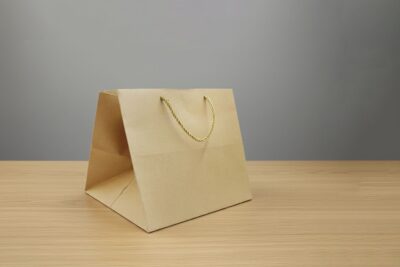 CARTON BAGS FOR TRAY-أكياس كرتون للصنية