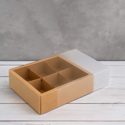 MATTE DIVIDED BOX 6-HOLES-علبة مغشاية مقسمة لستة
