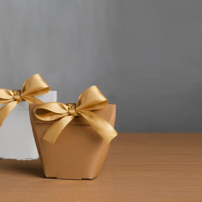 GIFT BOX + RIBBON '6*10+6.5'-علبة صغيرة مع ريبون