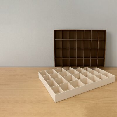 CHOCOLATE BOX DIVIDED '23*29'-علبة شوكولا مقسمة