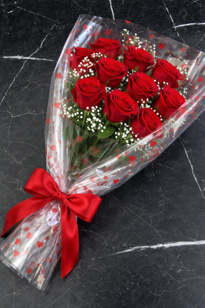CELLOPHANE WRAPPING PAPER HEART PRINT