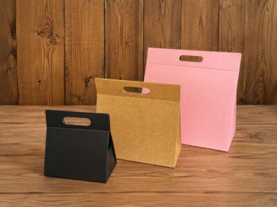 FOLDING GIFT BOX  + MAGNETIC HANDLE